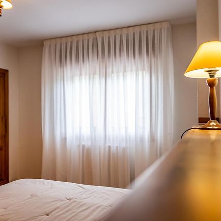 Hostal Restaurante Ventasierra Valdore Bagian luar foto