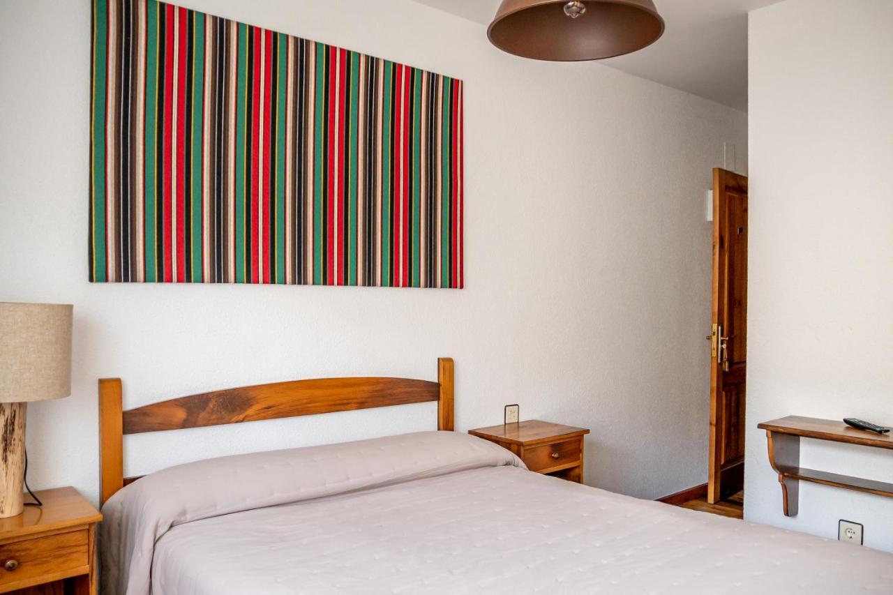 Hostal Restaurante Ventasierra Valdore Bagian luar foto