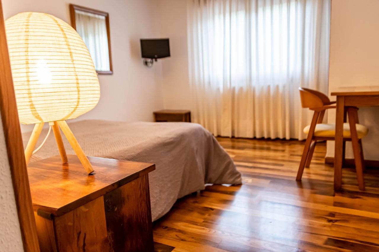 Hostal Restaurante Ventasierra Valdore Bagian luar foto