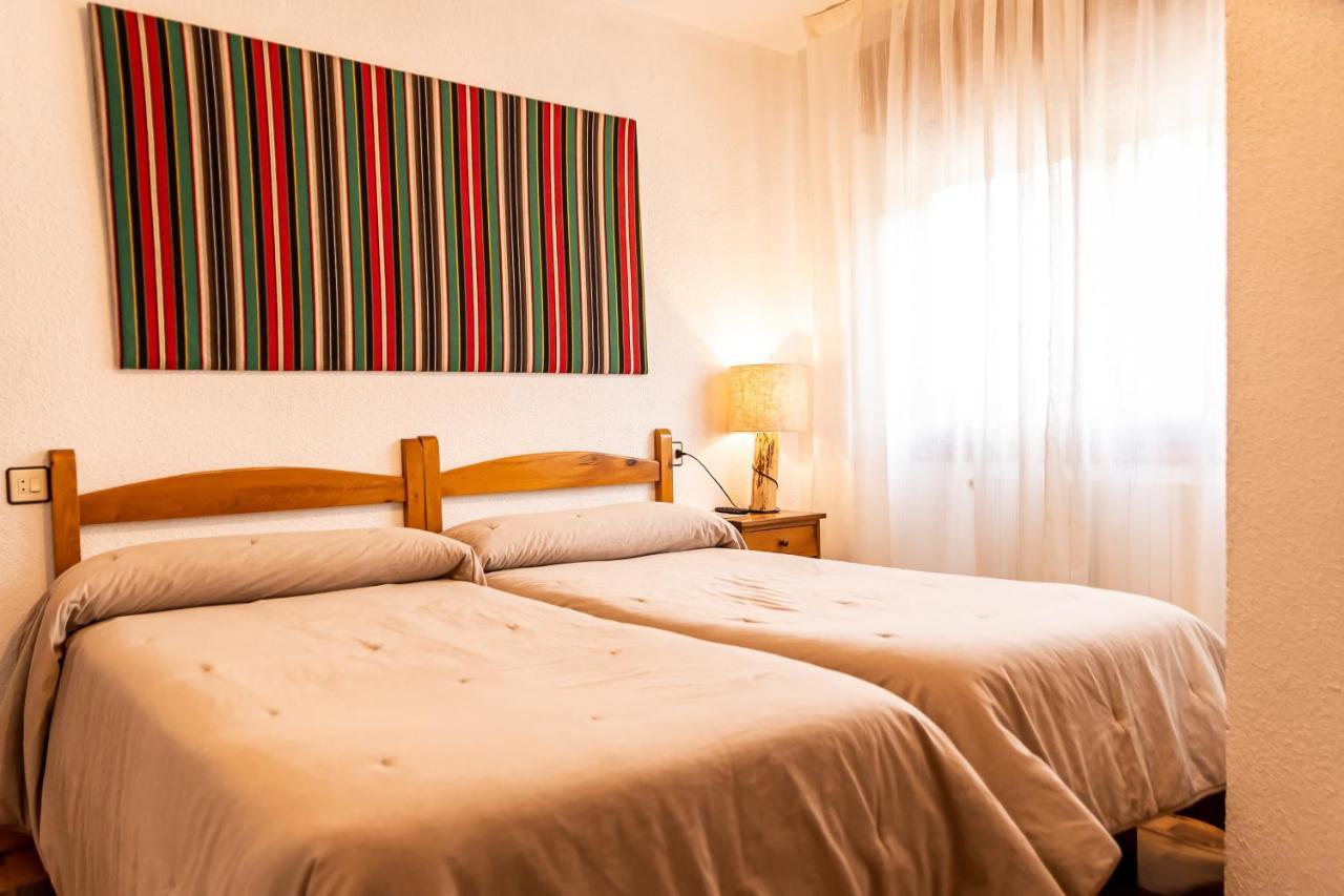Hostal Restaurante Ventasierra Valdore Bagian luar foto