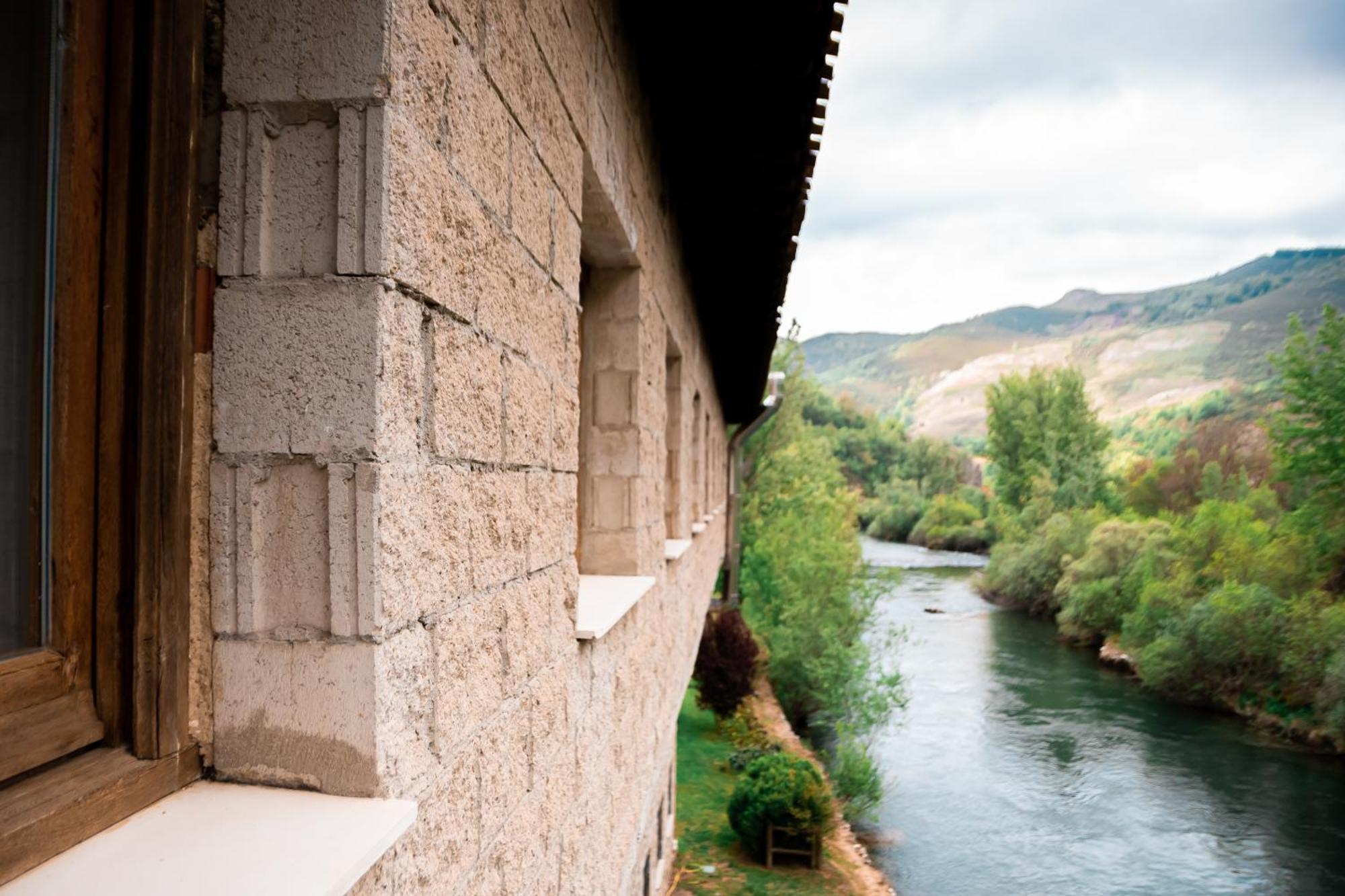 Hostal Restaurante Ventasierra Valdore Bagian luar foto