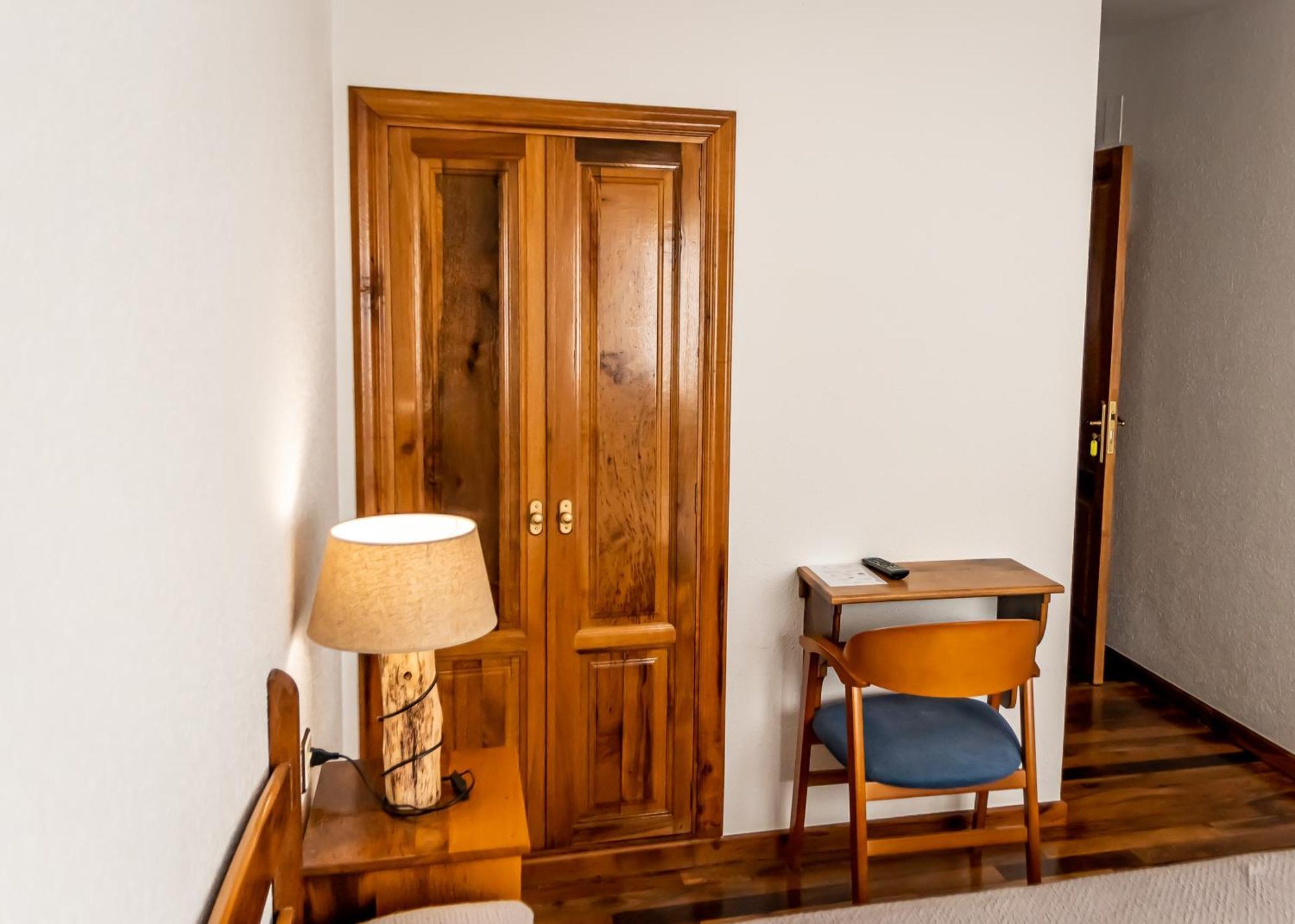 Hostal Restaurante Ventasierra Valdore Bagian luar foto