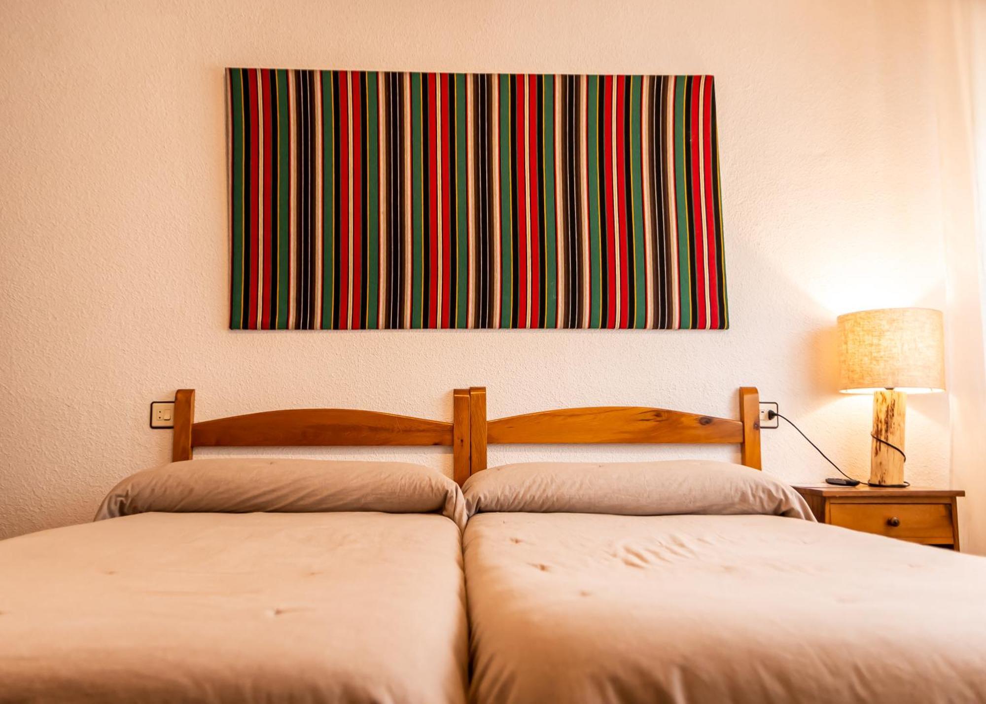 Hostal Restaurante Ventasierra Valdore Bagian luar foto